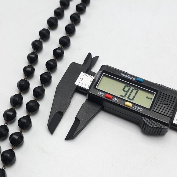 Vintage Flapper Extra Long Black Glass Faceted Beaded Necklace No Clasp 54 in - Picture 6 of 6